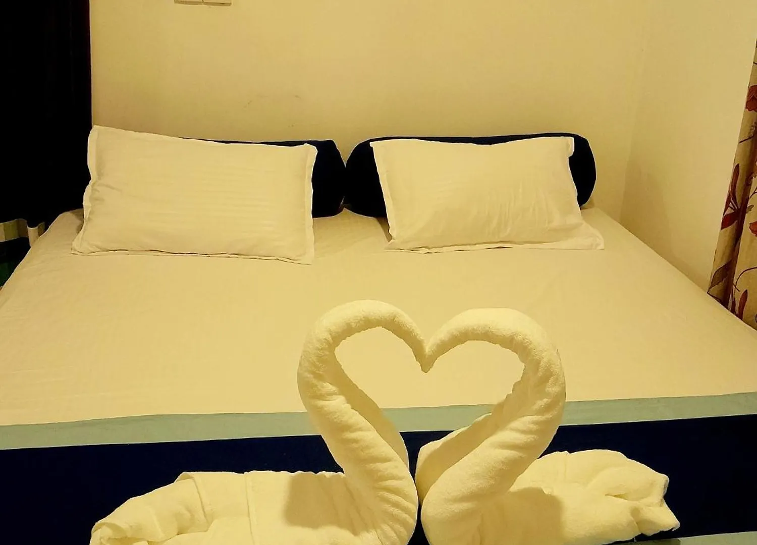 Hotel Heaven Stay Ettukala